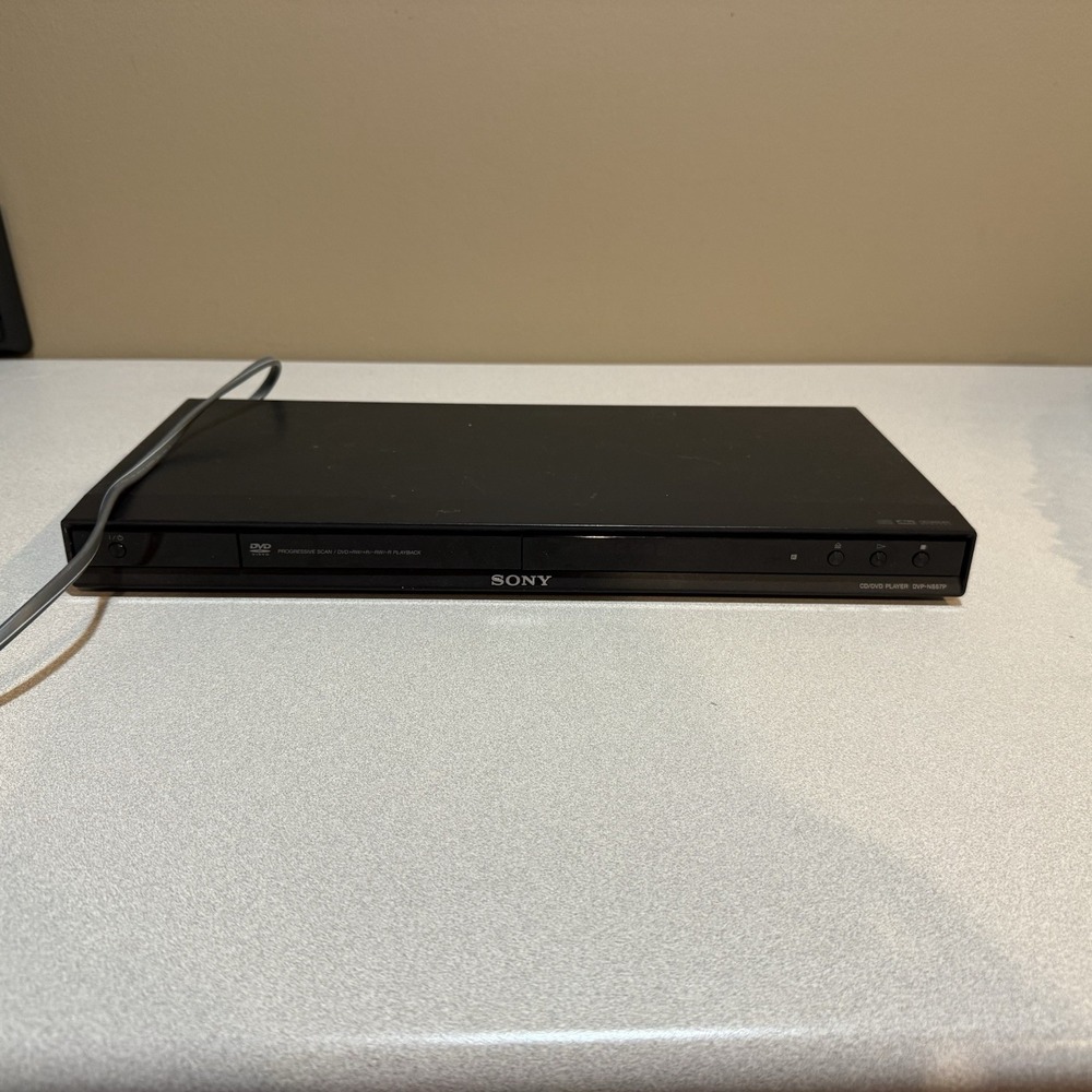 Sony DVP-NS57P CD/DVD Player - No Remote Turns On Not Tested